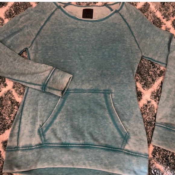 Distressed pullover - Picture 2 of 4